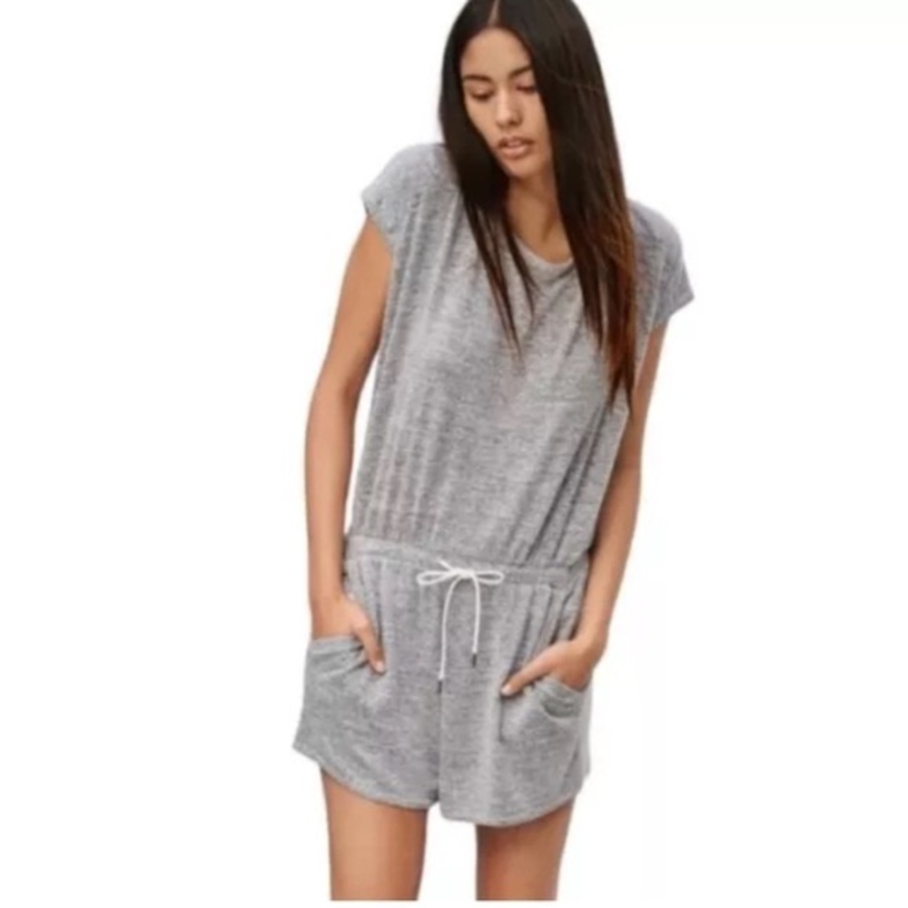 Artizia Wilfred Free Izabel Romper in Heather White Gray Size M